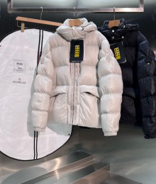 Moncle* x 1017 Al** 9SM Forest 21SS 포레스트 By Hypebeast구스다운 숏 패딩 (품절)